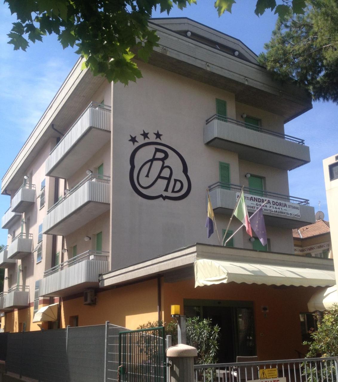 Residence Andrea Doria Cervia Exteriör bild