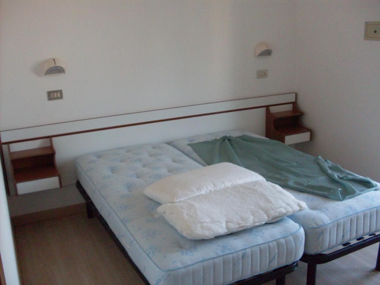 Residence Andrea Doria Cervia Exteriör bild